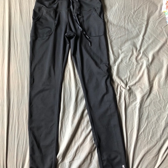 Athletic wear - Picture 2 of 7